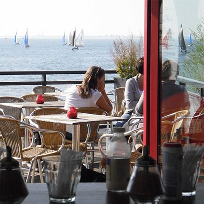 Sail-Today-terras-boven