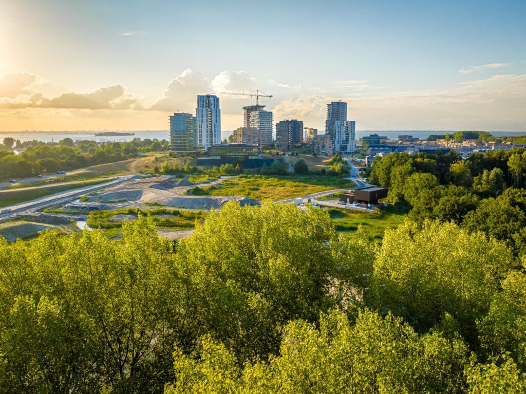 Vogelvluchtbeeld van nieuwbouwwijk Almere DUIN
